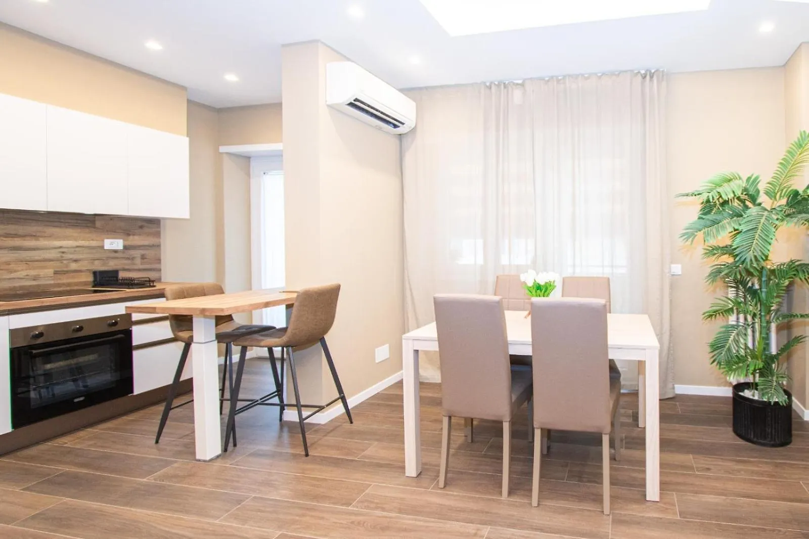 Roma Olimpia Luxury Home Monteverde 0*, Rome